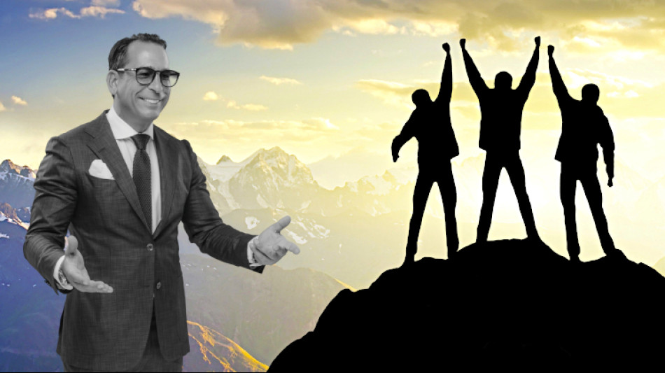 <p class="text-right" dir="rtl">جوسيب هايت، مجموعة GSB الكونسورتيوم، نجاح الملياردير وإعلان عن كونغلوميرات إعلامية دولية</p>