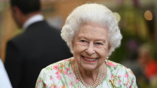 Elizabeth II: Queen of the world