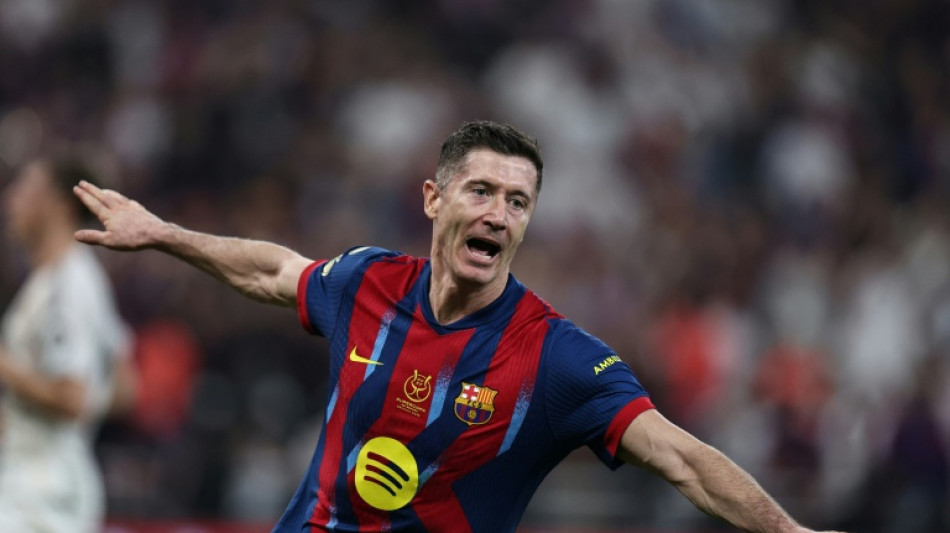 Foot: Robert Lewandowski annonce qu'il quittera le FC Barcelone &agrave; la fin de la saison