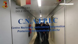 Polizia di Milano arresta il leader di una gang di hacker