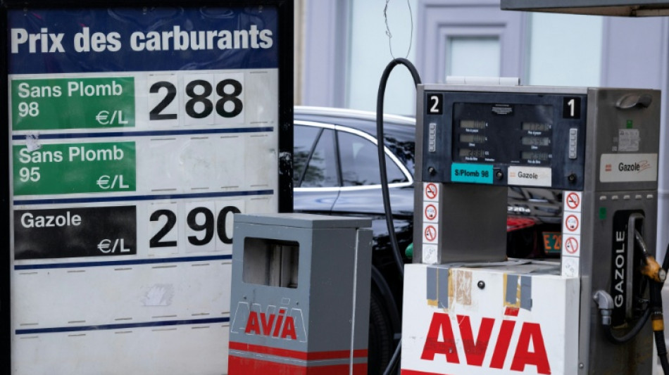 Carburants, gaz pour l'hiver: l'ex&eacute;cutif sur tous les fronts