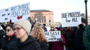 Minneapolis pede que autoridades estaduais investiguem morte de mulher pelo ICE