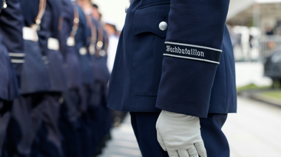 SPD offen f&uuml;r &Uuml;berlegungen zu Wehrpflicht auch f&uuml;r Frauen