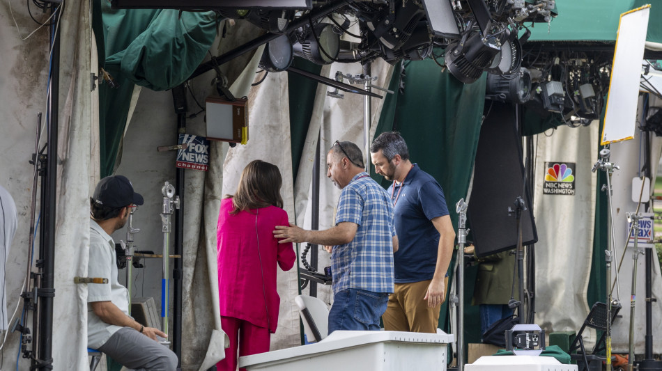 Giudice ordina di ripristinare accesso alla Casa Bianca per Cnn, Msnbc e Politico
