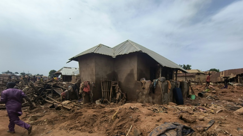 V&iacute;timas das inunda&ccedil;&otilde;es na Nig&eacute;ria falam sobre a trag&eacute;dia
