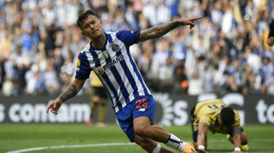 Ot&aacute;vio deixa o Porto e assina com saudita Al-Nassr