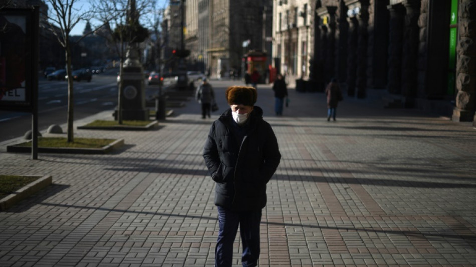 Kiev est&aacute; lejos del frente, pero el miedo a la guerra se deja sentir