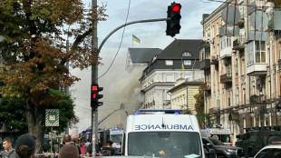 Angriff am helllichten Tag: Russische Drohne trifft Geheimdienst-Zentrale in Kiew 