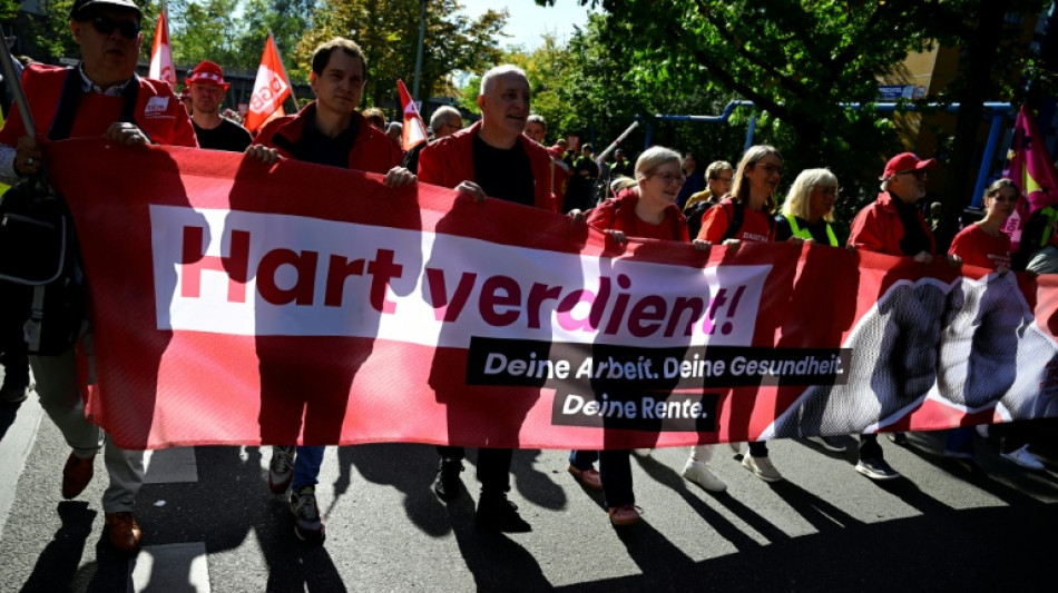 Zehntausende demonstrieren bei DGB-Aktionstag gegen Sozialk&uuml;rzungen