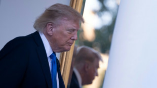 Trump pedir&aacute; reembolso de pa&iacute;ses europeus pela ajuda concedida &agrave; Ucr&acirc;nia