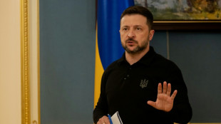 Minerais: Zelensky salue l'accord "véritablement équitable" signé avec Washington