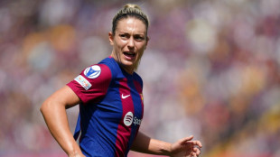 Barca women's captain Putellas extends contract