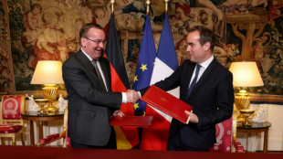 France, Germany sign deal on 'tank of the future' 