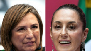 Mexico election race heats up as two women vie for presidency