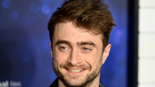 A Daniel Radcliffe le "entristece" posici&oacute;n de J.K. Rowling sobre transg&eacute;neros