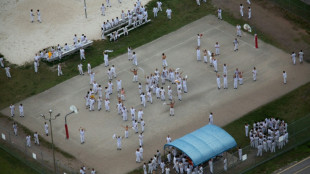 Relat&oacute;rio denuncia abusos contra imigrantes detidos nos EUA