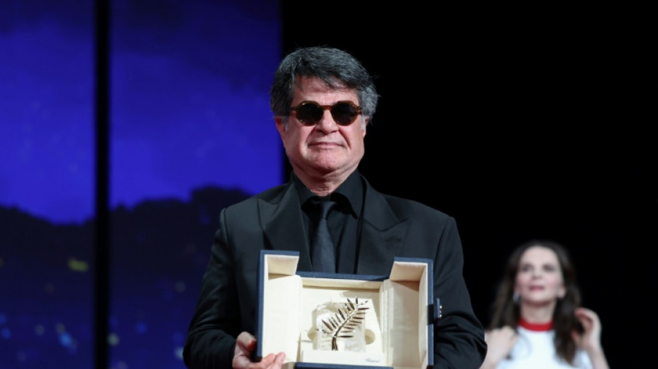 Iranischer Regisseur Jafar Panahi erhält Goldene Palme für besten Film