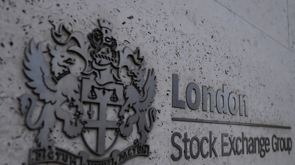 Borsa: l'Europa conclude in rialzo, gi&ugrave; Londra su Banca centrale