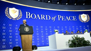 Trump firma en Davos el documento fundador del Consejo de Paz