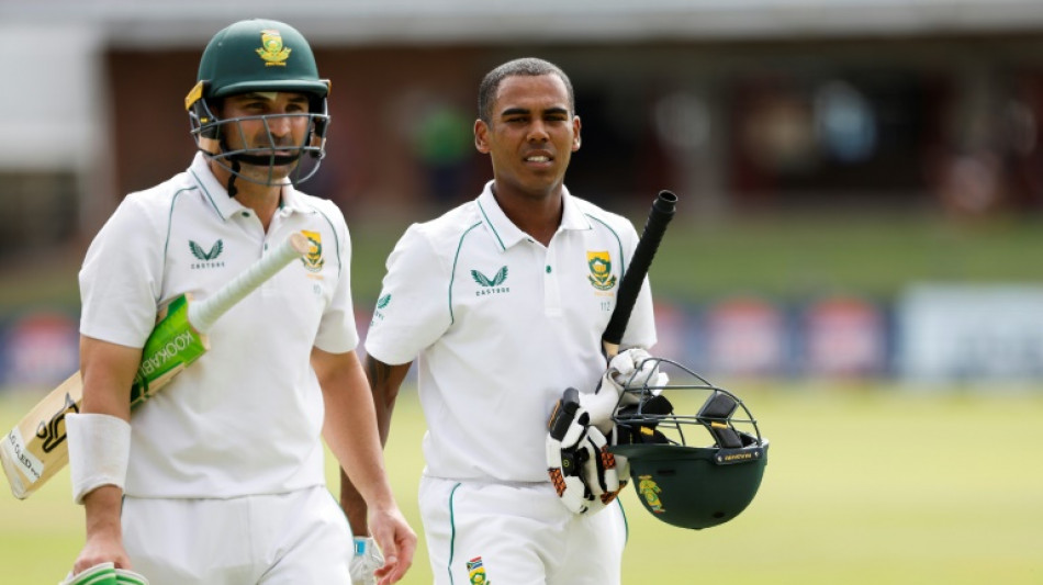 Taijul Islam checks South Africa&rsquo;s batting progress