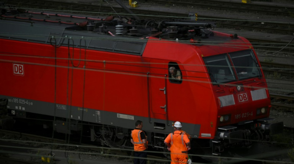 Einschr&auml;nkungen im Bahnverkehr nach Vandalismussch&auml;den dauern an