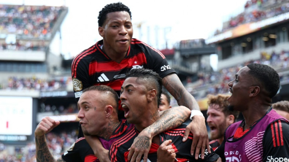 Flamengo vence Chelsea (3-1) de virada e lidera Grupo D da Copa de Clubes