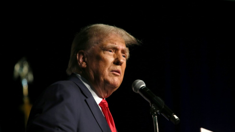 Homem pega 5 anos de pris&atilde;o por divulgar documentos fiscais de Trump