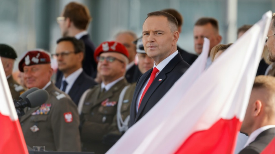 Faixa exibida por torcedores de futebol israelenses gera indigna&ccedil;&atilde;o na Pol&ocirc;nia