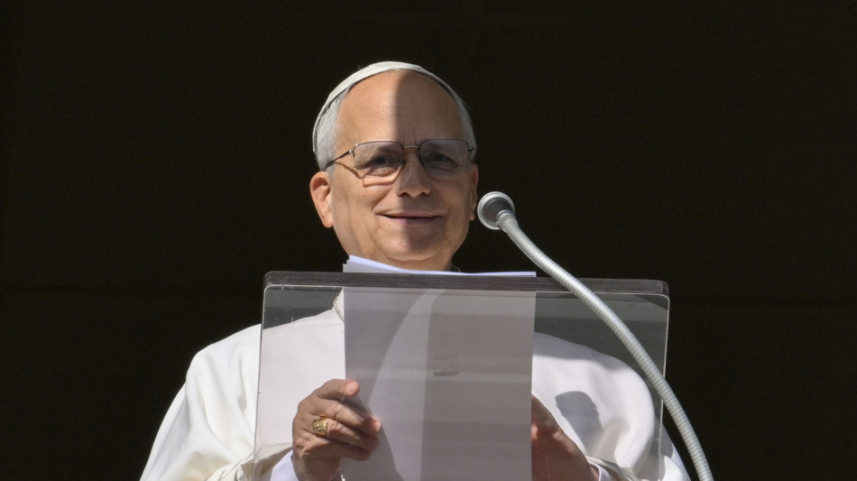 Il Papa, 'umanità provata,ora si aprano le porte della pace'