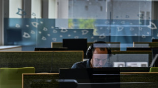 Umfrage: Viele Besch&auml;ftigte nehmen mehr Druck und Gereiztheit auf der Arbeit wahr