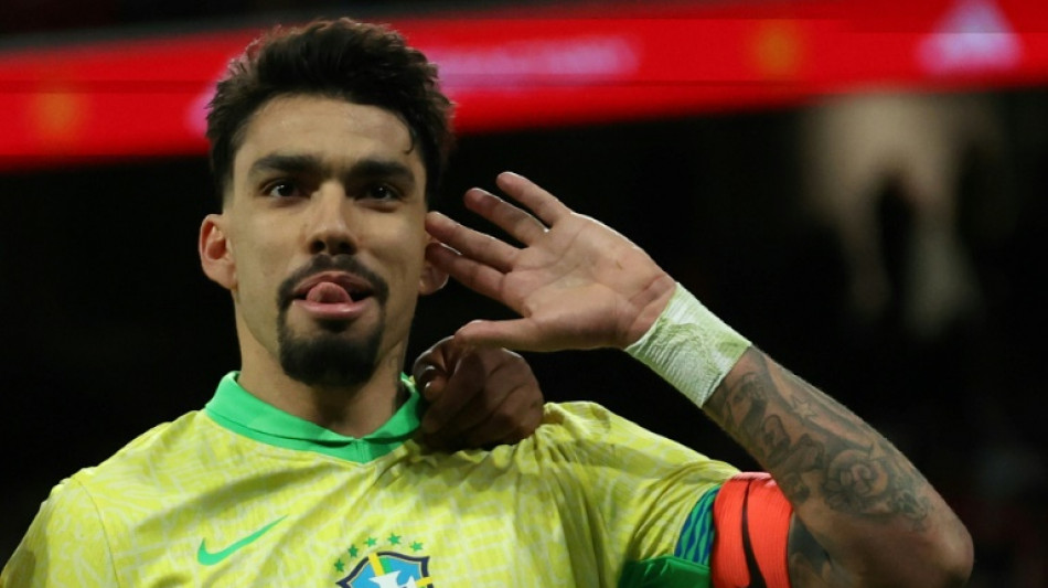 Investigado por apostas, Paquet&aacute; agradece por permanecer na Sele&ccedil;&atilde;o