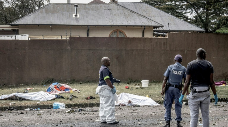 Explosion d'un camion-citerne pr&egrave;s de Johannesburg: 15 morts, selon un nouveau bilan