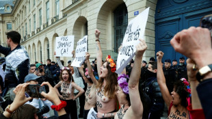 Miles de personas protestan en Francia por la lentitud judicial ante casos de pederastia