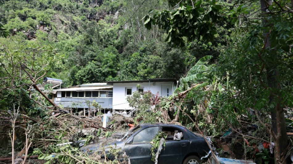 Un an apr&egrave;s le cyclone Garance, toujours "la d&eacute;brouille" pour des habitants sinistr&eacute;s &agrave; La R&eacute;union