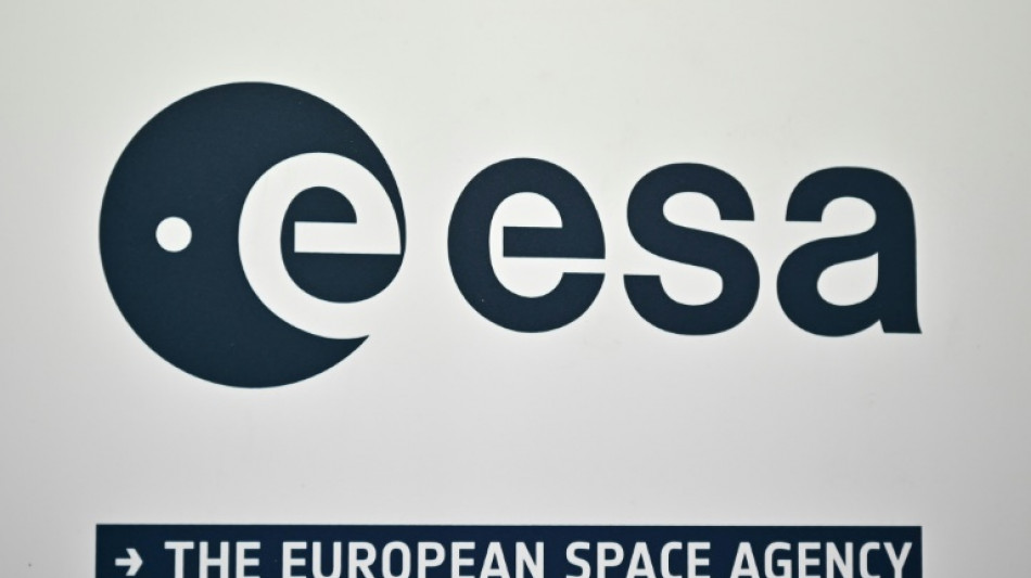 Relojes atómicos en órbita para probar la relatividad