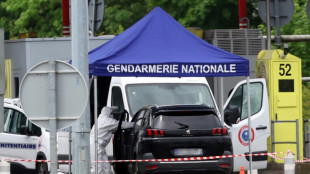Zwei Vollzugsbeamte bei Angriff auf Gefangenen-Transporter in Frankreich getötet