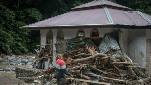 Inundaciones y corrientes de lava fría dejan 41 muertos y 17 desaparecidos en Indonesia
