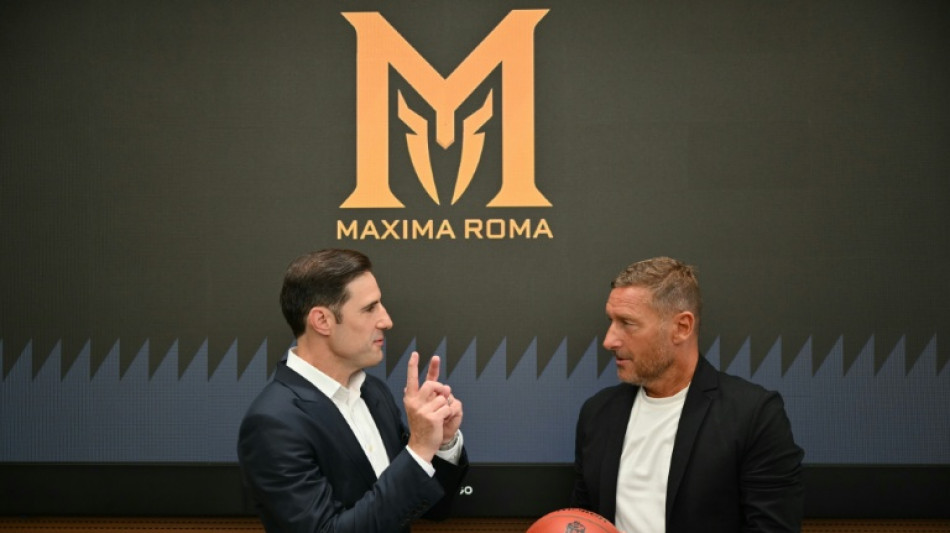 Totti turns down Italy and Roma to join basketball club