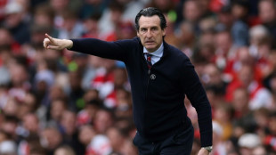 Emery tells Villa to seize 'amazing' top four chance