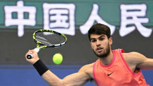 Alcaraz se deshace de Khachanov y ya est&aacute; en semifinales de Pek&iacute;n