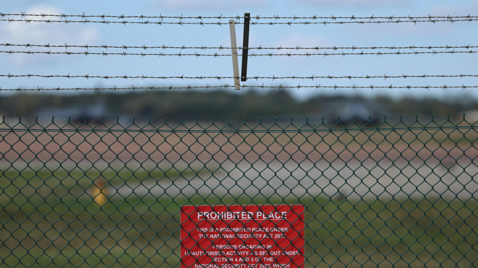 Attacco contro base della Raf, rilasciati su cauzione i 5 arrestati