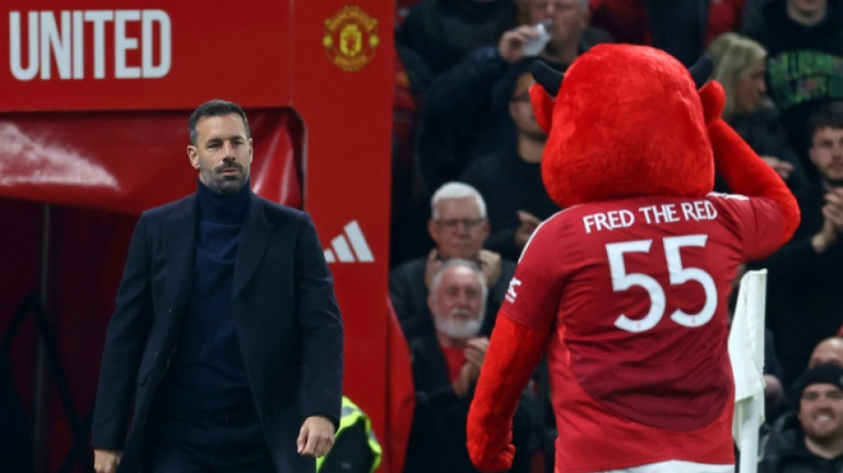 Ainda sem Amorim, United recebe Chelsea em cl&aacute;ssico da rodada no Ingl&ecirc;s