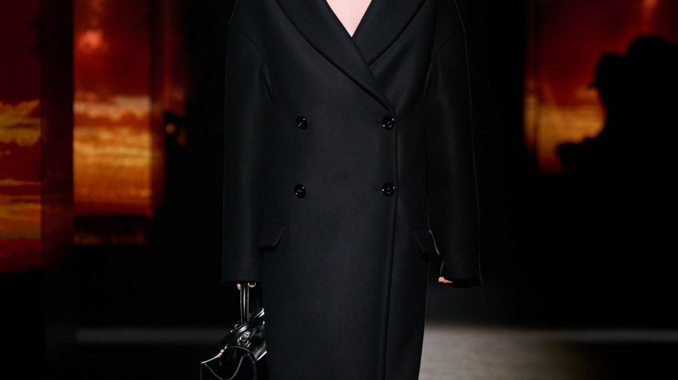 Balenciaga, Piccioli cerca la luce tornando al Rinascimento