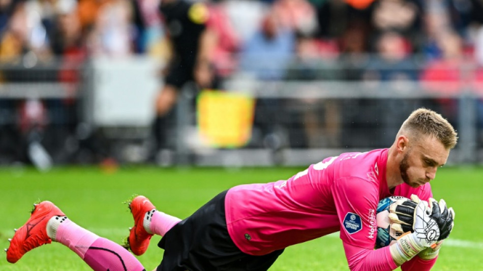 Cillessen surprise omission as Van Gaal names Dutch squad