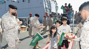 EUA e Fran&ccedil;a retiram seus cidad&atilde;os do Sud&atilde;o, onde os combates continuam