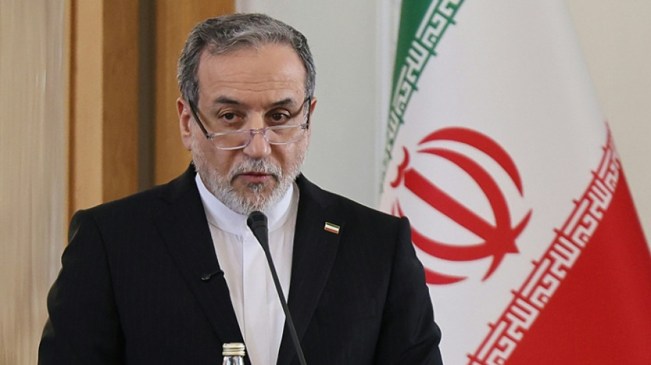 Ir&aacute;n intenta resistir ante amenaza de EEUU y sanciones de la UE