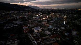 Tr&aacute;fico, apag&otilde;es, baixo crescimento: Equador em apuros antes de novas elei&ccedil;&otilde;es