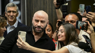 Travolta causa euforia en el cierre de un festival de cine en Panam&aacute;