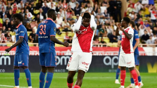 Ligue 1: Monaco accroché par des Niçois réduits à 10