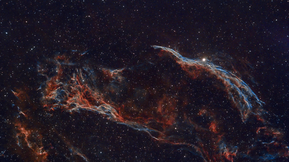 Avvistata una mega-supernova, &egrave; 20 volte pi&ugrave; massiccia del Sole